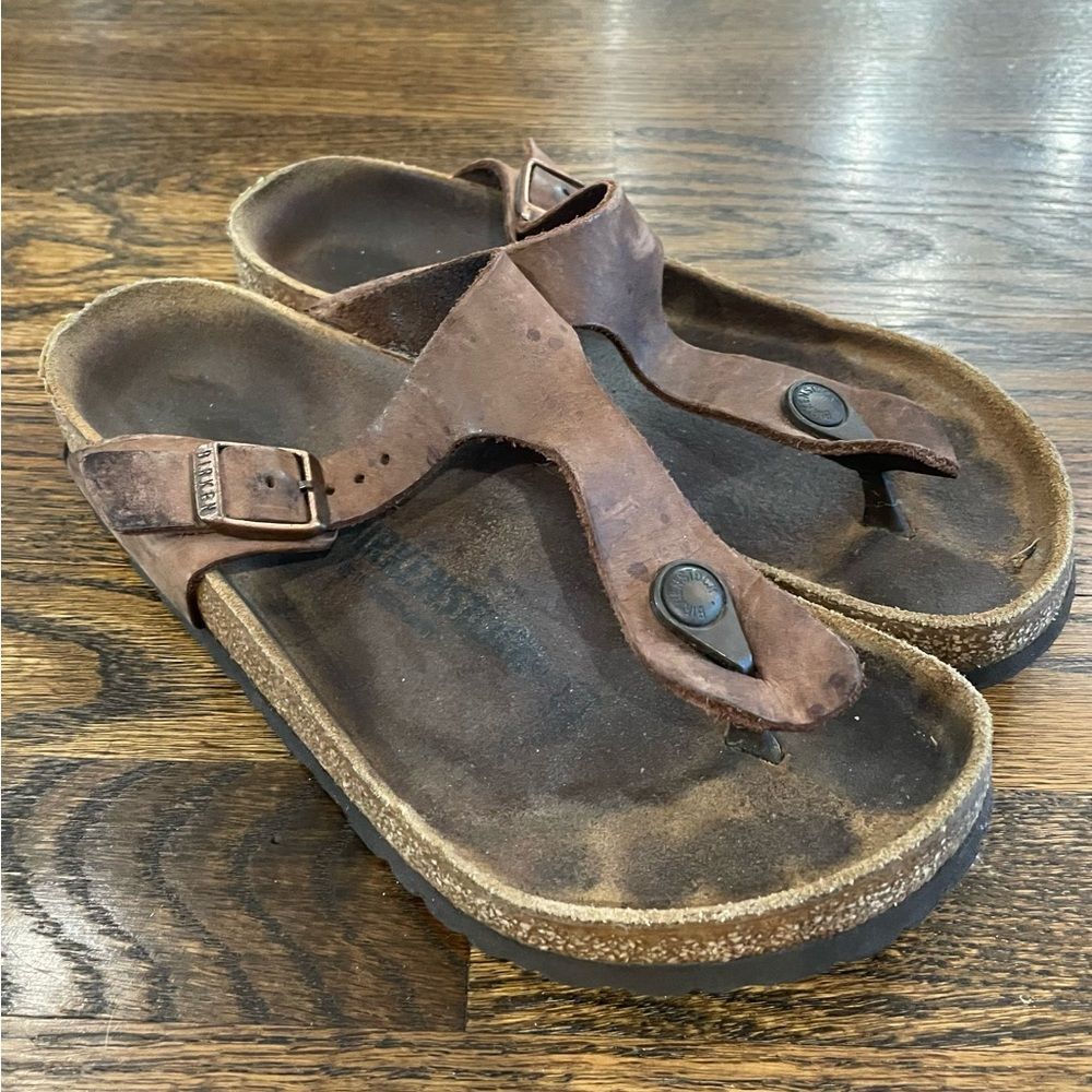 BIRKENSTOCK Gizeh Brown Leather Flip Flop Slip On Sandals